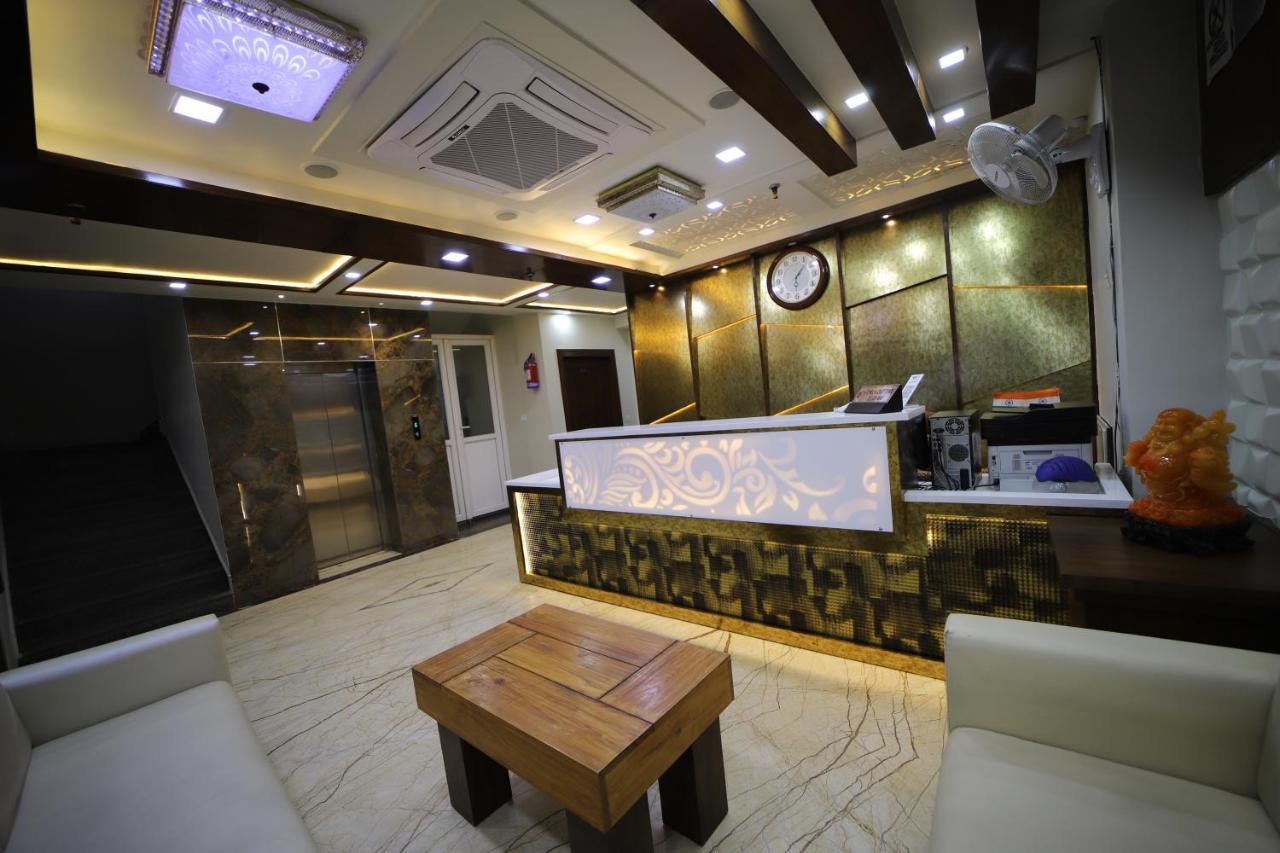 Hotel Royal Phoenix อัครา ภายนอก รูปภาพ