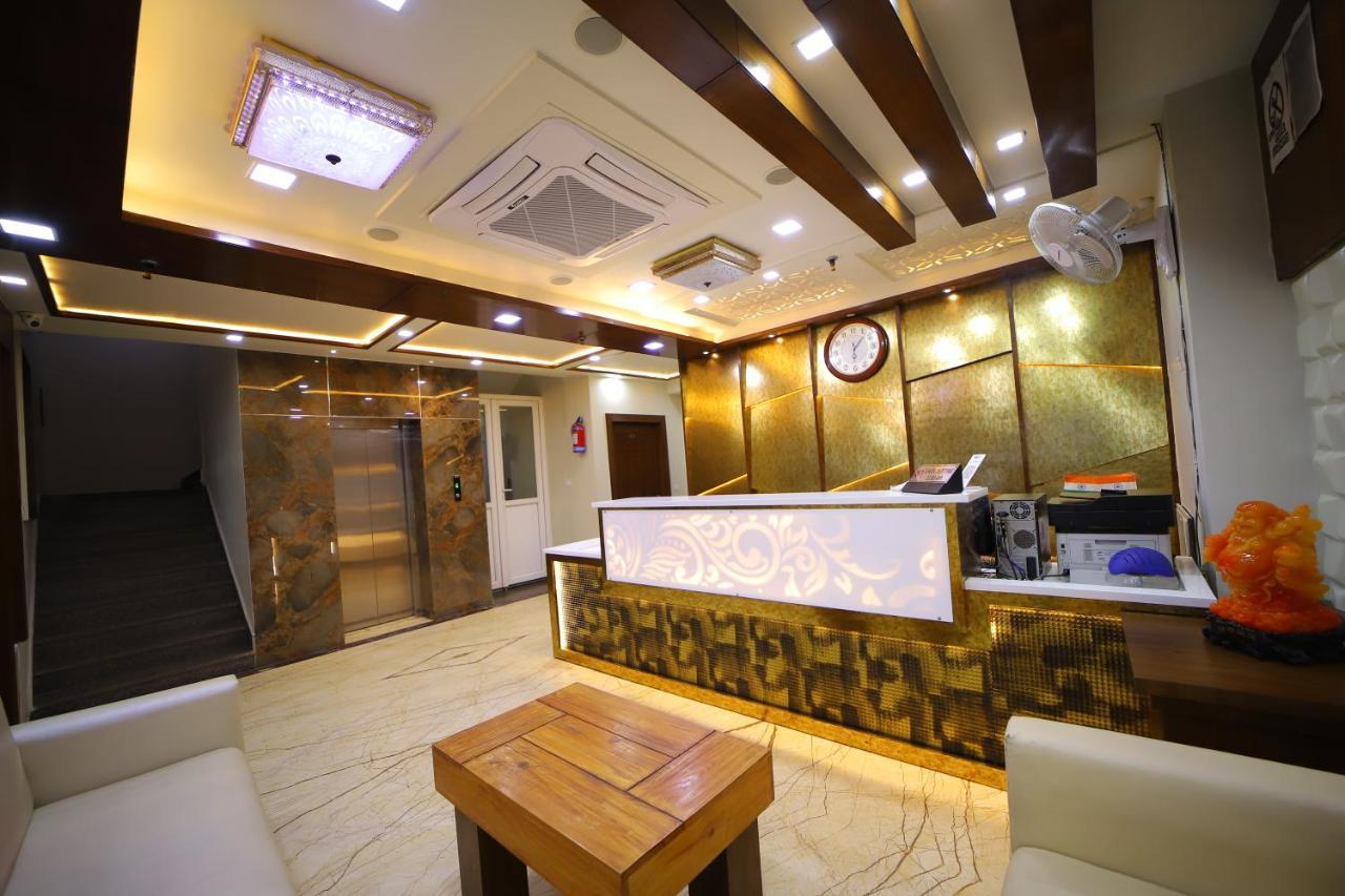 Hotel Royal Phoenix อัครา ภายนอก รูปภาพ