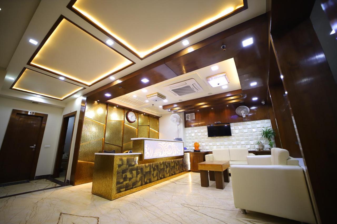 Hotel Royal Phoenix อัครา ภายนอก รูปภาพ