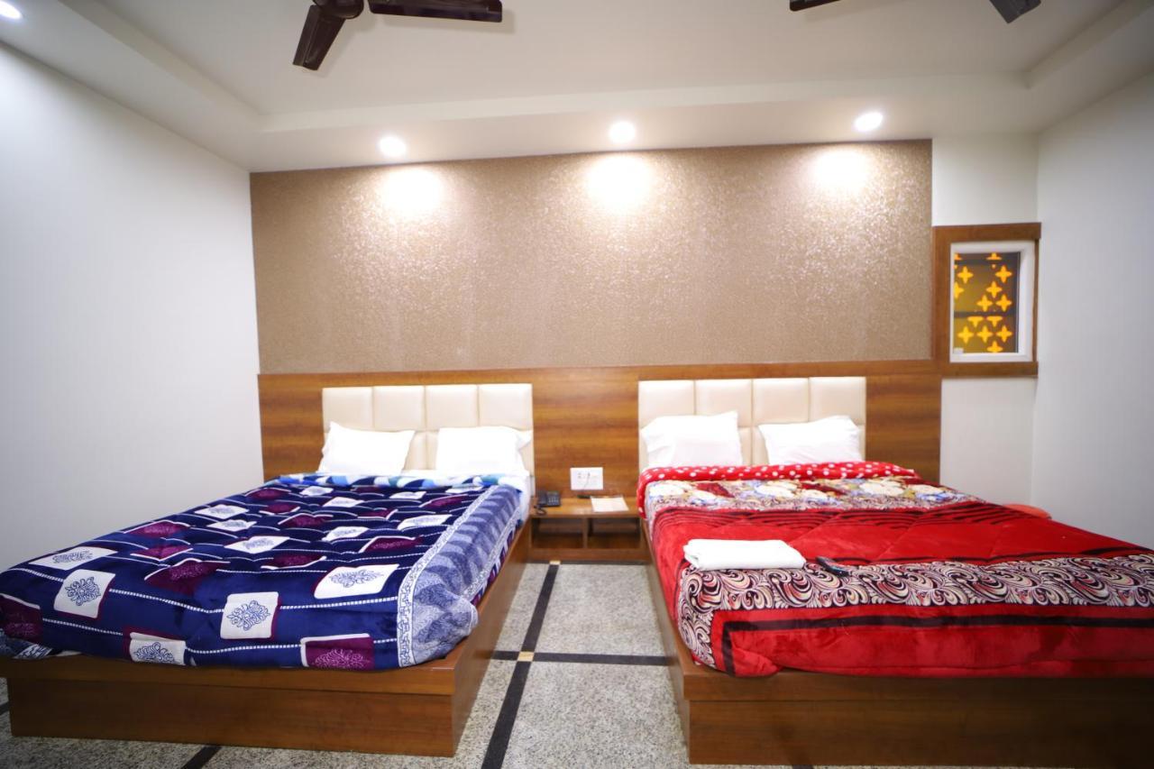 Hotel Royal Phoenix อัครา ภายนอก รูปภาพ